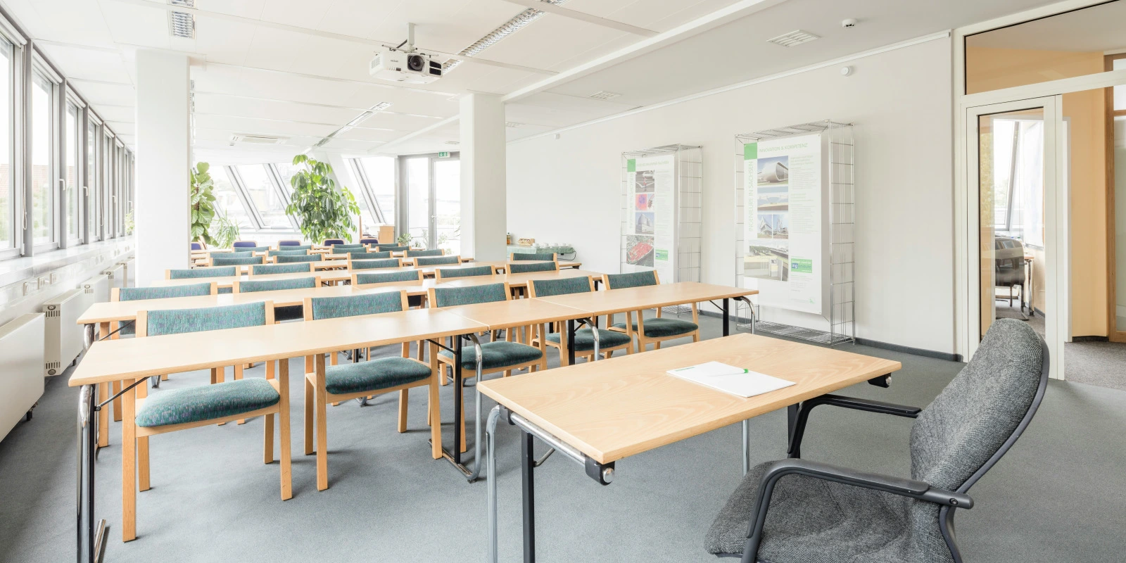 Licence Éco-Gestion : Débouchés et Poursuites